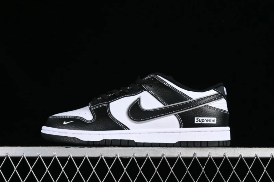 Nike Supreme x SB Dunk Low Panda Colorway Low-Top Casual Skate Shoes - RM2308-332