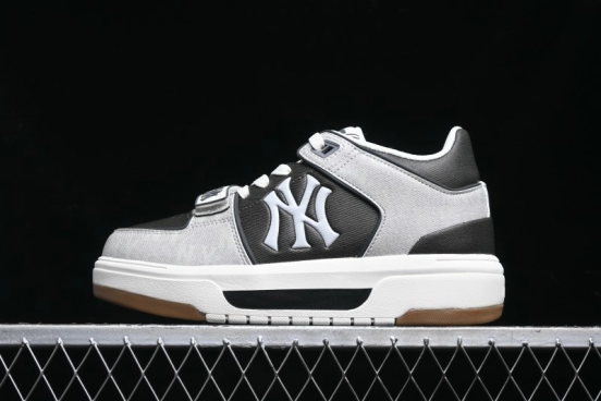 New York Yankees Chunky Liner Mid Denim Monogram Sandals with Velcro Closure - 3ASXCHL4N50GRS