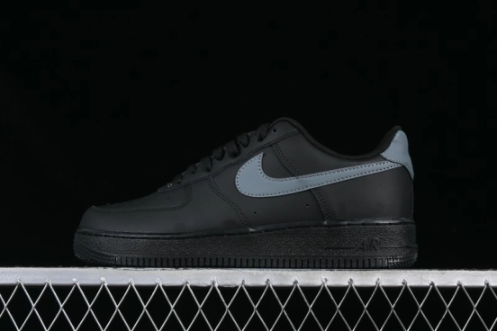 Nike Air Force 1 '07 Low Casual Sneakers with Full-Length Air Cushion - FJ4146-003