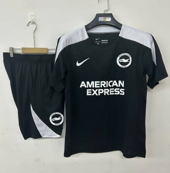 25/26 Chelsea Training Jersey Black+ Shorts